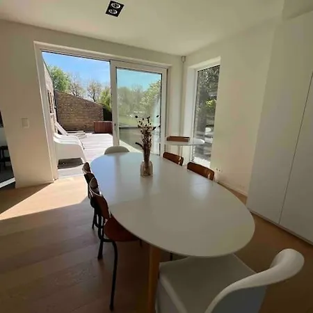 Gezellig Huis Met Open Haard En Fenomenale Tuin